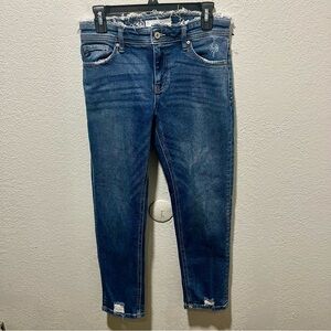 Kancan Estilo Mid Rise Med Wash Blue Slim Straight Leg Jeans